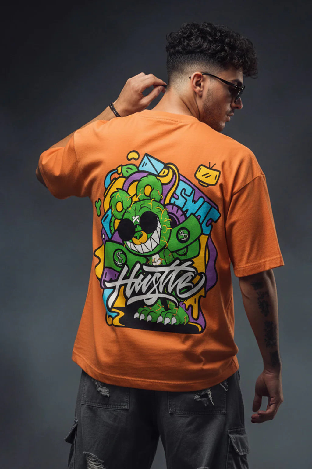 sleeve less t-shirt